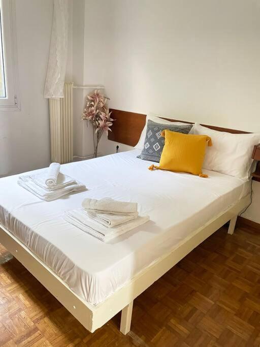 Cute And Quiet Apartment In The Center Of Афины Экстерьер фото