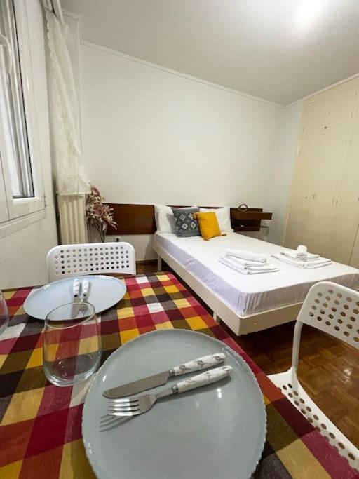Cute And Quiet Apartment In The Center Of Афины Экстерьер фото